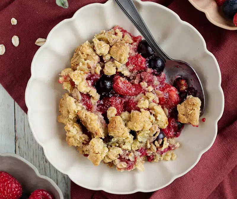 Crumble aux flocons d’avoine et aux framboises